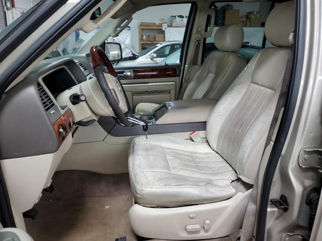 Photo 7 from auction – 2004 LINCOLN NAVIGATOR with VIN 5LMFU28R74LJ09095