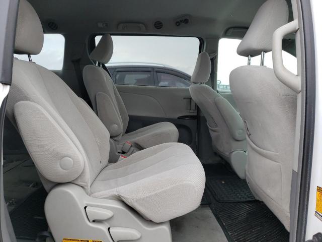 Photo 11 from auction – 2013 TOYOTA SIENNA LE with VIN 5TDKA3DC2DS017283