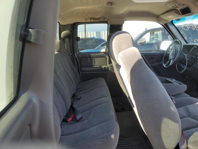 Photo 10 from auction – 2004 CHEVROLET SILVERADO with VIN 1GCEC19V74E209276