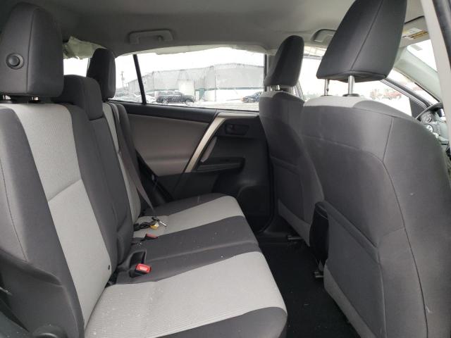 Photo 11 from auction – 2015 TOYOTA RAV4 LE with VIN JTMBFREV2FJ022360