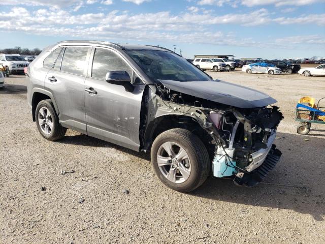 Photo 4 from auction – 2022 TOYOTA RAV4 XLE with VIN 2T3P1RFVXNC309644