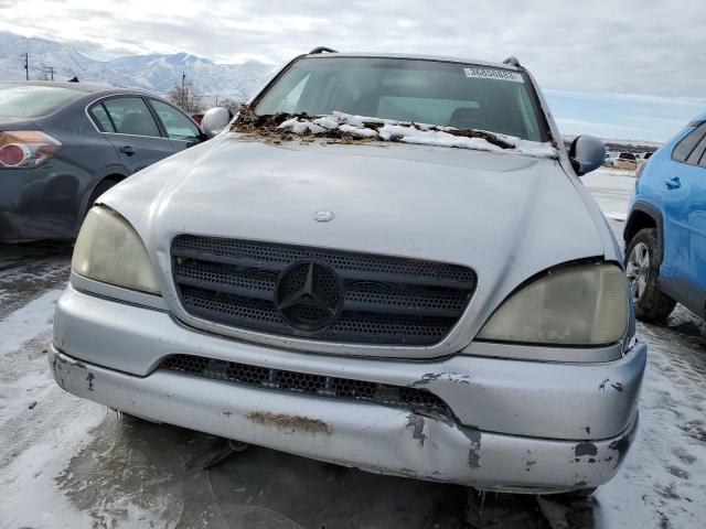 Photo 5 from auction – 2001 MERCEDES-BENZ C-CLASS with VIN 4JGAB72E8YA194763