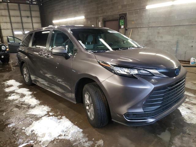 Photo 4 from auction – 2022 TOYOTA SIENNA LE with VIN 5TDKRKEC0NS100732