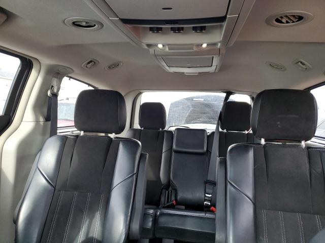 Photo 10 from auction – 2016 CHRYSLER TOWN & COU with VIN 2C4RC1JG0GR112121