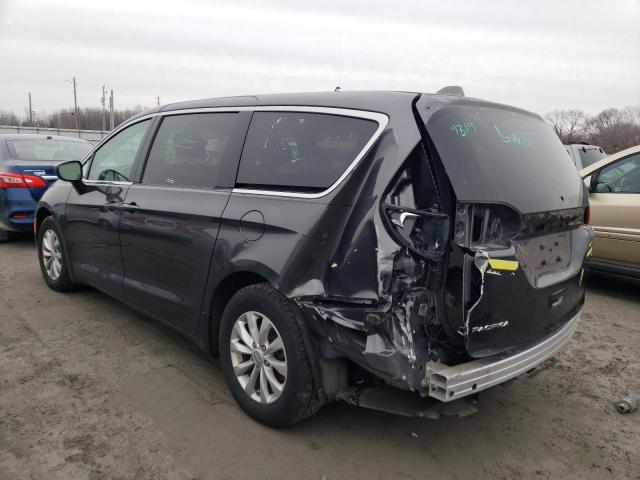 Photo 2 from auction – 2017 CHRYSLER PACIFICA T with VIN 2C4RC1DGXHR516220