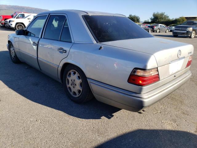 Photo 2 from auction – 1995 MERCEDES-BENZ E 320 BASE with VIN WDBEA32E7SC193650