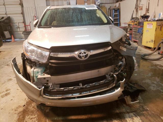 Photo 5 from auction – 2016 TOYOTA HIGHLANDER with VIN 5TDKKRFH8GS153043
