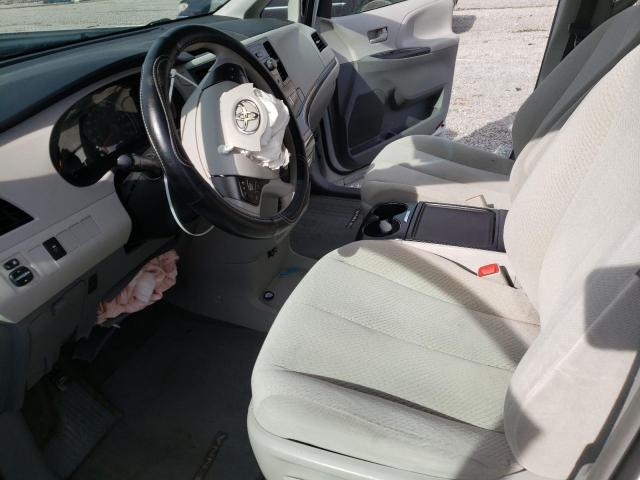Photo 7 from auction – 2013 TOYOTA SIENNA LE with VIN 5TDKK3DCXDS291537