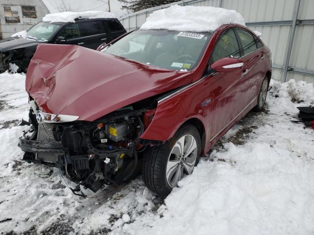 HYUNDAI SONATA HYB 2015 with VIN KMHEC4A44FA136605 - Photo from auction