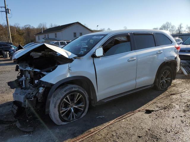 TOYOTA HIGHLANDER 2017 with VIN 5TDBZRFH9HS398768 - Photo from auction