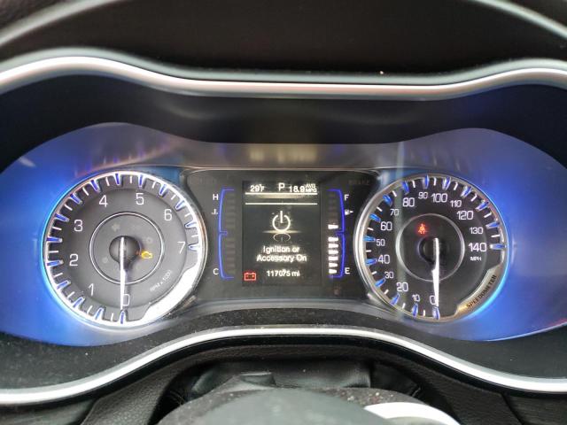 Photo 9 from auction – 2015 CHRYSLER 200 LIMITE with VIN 1C3CCCAG3FN516435