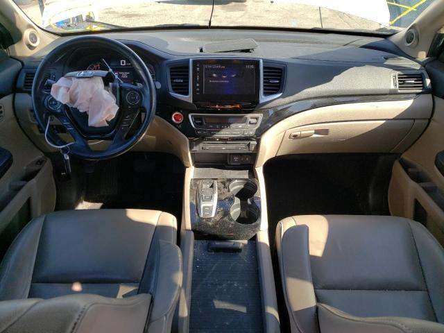 Photo 8 from auction – 2017 HONDA PILOT TOUR with VIN 5FNYF5H92HB017462