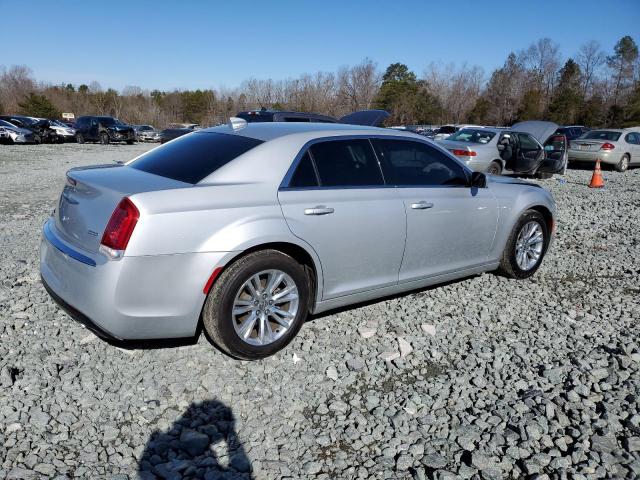 Photo 3 from auction – 2019 CHRYSLER 300 TOURIN with VIN 2C3CCAAG3KH755457