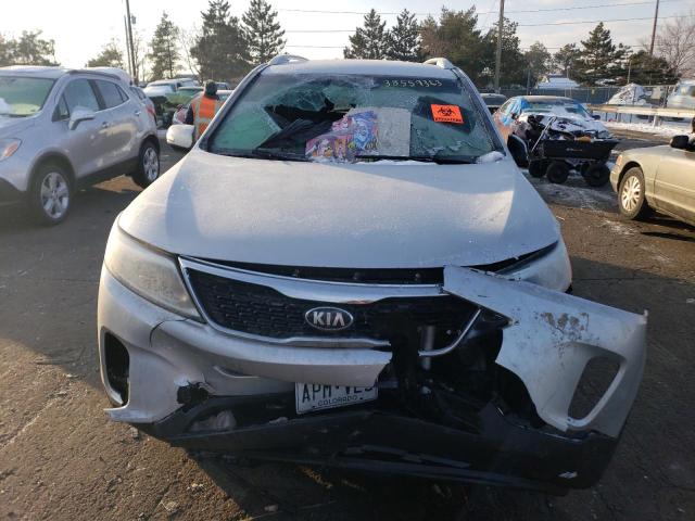 Photo 5 from auction – 2014 KIA SORENTO LX with VIN 5XYKTCA62EG439464