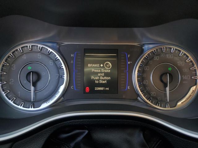 Photo 9 from auction – 2016 CHRYSLER 200 LIMITE with VIN 1C3CCCAB3GN164558