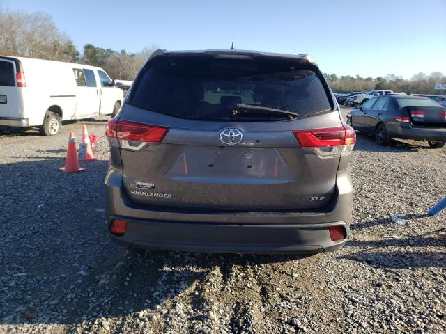 Photo 6 from auction – 2019 TOYOTA HIGHLANDER with VIN 5TDKZRFHXKS556686