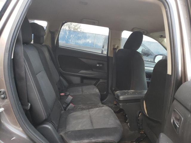 Photo 11 from auction – 2018 MITSUBISHI OUTLANDER with VIN JA4AD2A36JZ035162