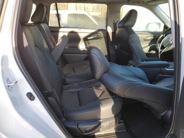 Photo 11 from auction – 2023 TOYOTA HIGHLANDER with VIN 5TDKDRBH5PS007294