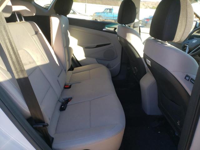 Photo 11 from auction – 2019 HYUNDAI TUCSON SE with VIN KM8J2CA48KU073190