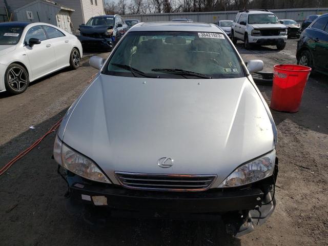 Photo 5 from auction – 2001 LEXUS ES 300 with VIN JT8BF28G110325731