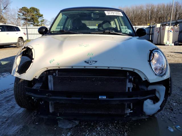Photo 5 from auction – 2011 MINI COOPER with VIN WMWSU3C57BT182414
