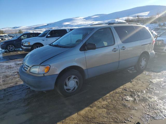Photo 1 from auction – 2001 TOYOTA SIENNA LE with VIN 4T3ZF13C71U338753