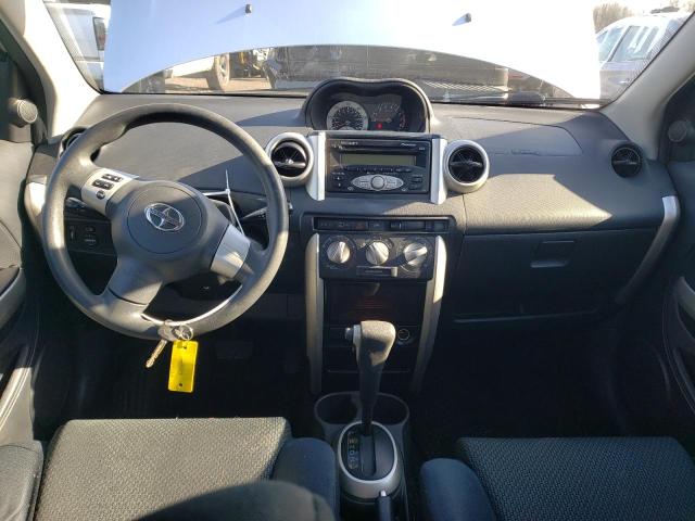 Photo 8 from auction – 2006 TOYOTA SCION XA with VIN JTKKT624265002209