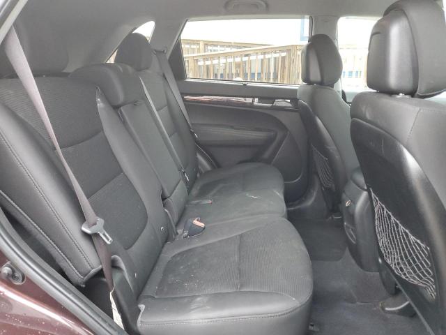 Photo 11 from auction – 2014 KIA SORENTO LX with VIN 5XYKTCA62EG474568