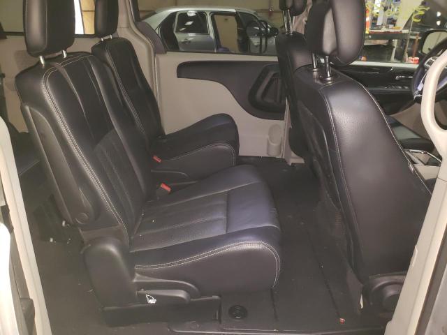 Photo 11 from auction – 2012 CHRYSLER TOWN & COU with VIN 2C4RC1BG8CR394940