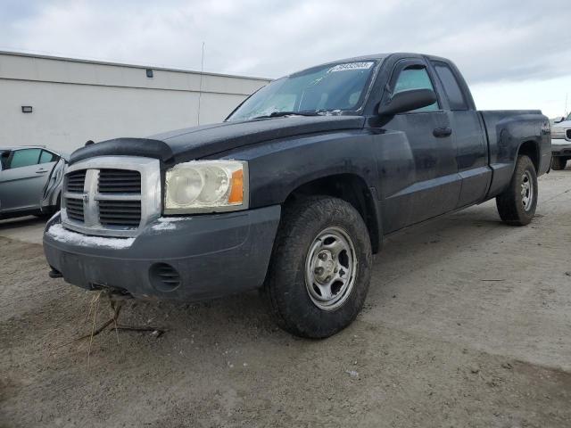 DODGE DAKOTA ST 2005 with VIN 1D7HW22KX5S110423 - Photo from auction