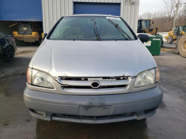 Photo 5 from auction – 2001 TOYOTA SIENNA LE with VIN 4T3ZF13C71U342902