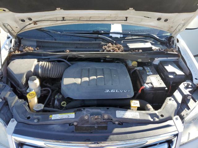 Photo 12 from auction – 2013 CHRYSLER TOWN & COU with VIN 2C4RC1BG8DR526449