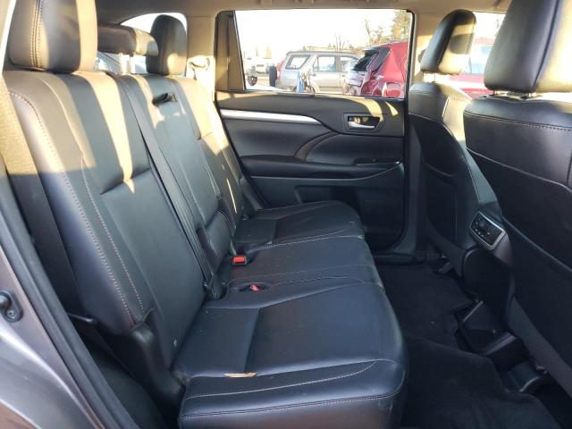 Foto 11 de la subasta – 2016 TOYOTA HIGHLANDER con VIN 5TDJKRFH4GS321336