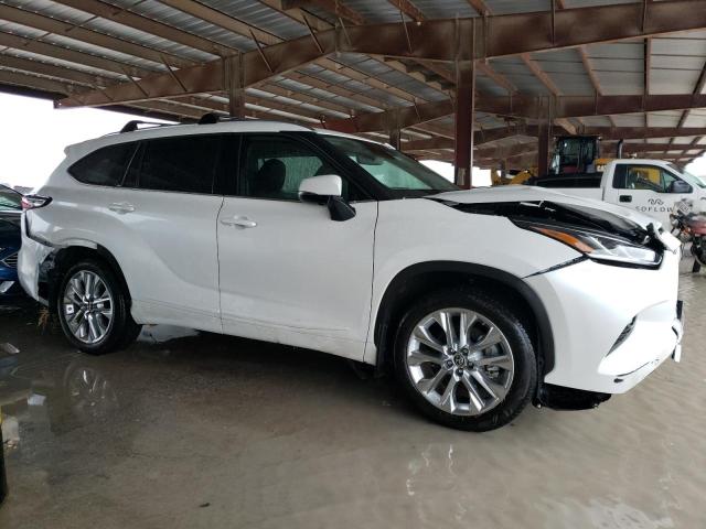 Photo 4 from auction – 2022 TOYOTA HIGHLANDER with VIN 5TDYZRAH6NS092639