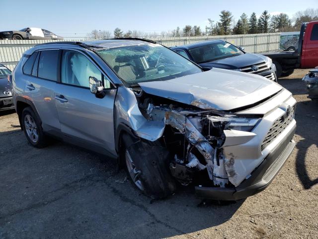 Photo 4 from auction – 2022 TOYOTA RAV4 XLE with VIN 2T3P1RFV4NC293439