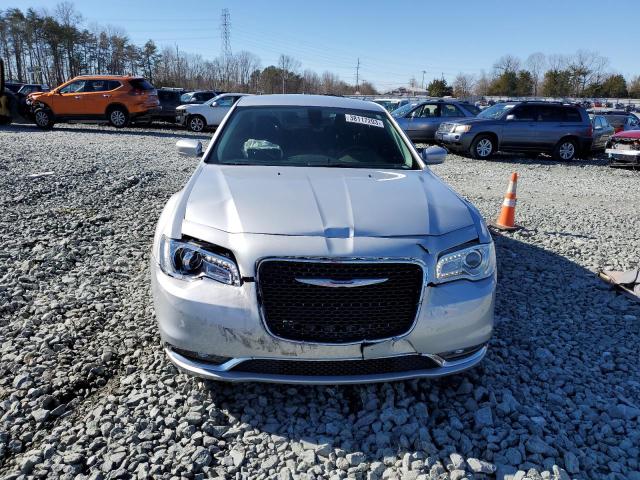 Photo 5 from auction – 2019 CHRYSLER 300 TOURIN with VIN 2C3CCAAG3KH755457