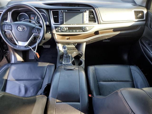 Photo 8 from auction – 2017 TOYOTA HIGHLANDER with VIN 5TDKZRFH0HS217850