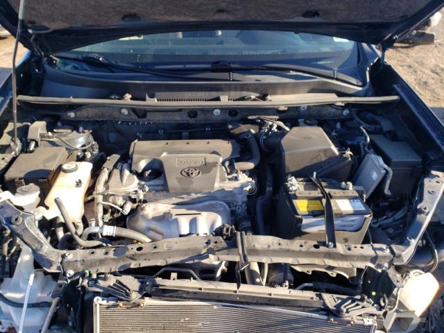 Photo 11 from auction – 2017 TOYOTA RAV4 XLE with VIN JTMRFREV2HJ107880