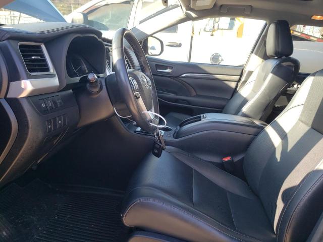 Photo 7 from auction – 2017 TOYOTA HIGHLANDER with VIN 5TDDZRFH2HS375986