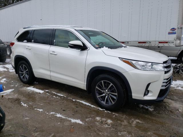 Photo 4 from auction – 2017 TOYOTA HIGHLANDER with VIN 5TDJZRFH5HS475986