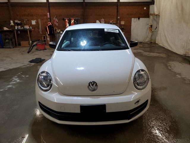 Photo 5 from auction – 2012 VOLKSWAGEN BEETLE with VIN 3VWFP7AT5CM615701
