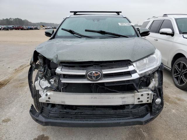 Photo 5 from auction – 2017 TOYOTA HIGHLANDER with VIN 5TDJZRFH9HS426239