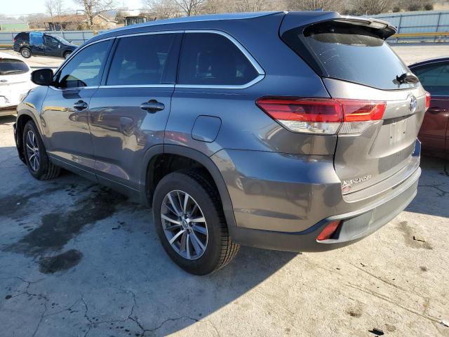 Photo 2 from auction – 2017 TOYOTA HIGHLANDER with VIN 5TDKZRFH0HS217850