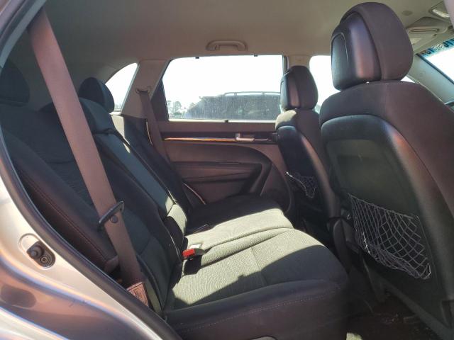 Photo 11 from auction – 2015 KIA SORENTO LX with VIN 5XYKTDA64FG560701