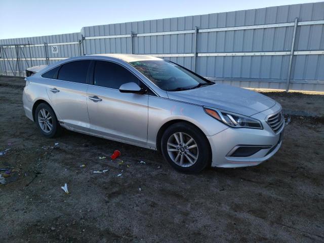 Photo 4 from auction – 2017 HYUNDAI SONATA SE with VIN 5NPE24AF2HH592719