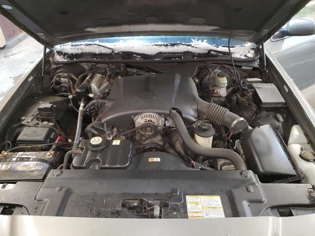 Photo 11 from auction – 2002 MERCURY GRAND MARQ with VIN 2MEFM74WX2X634506