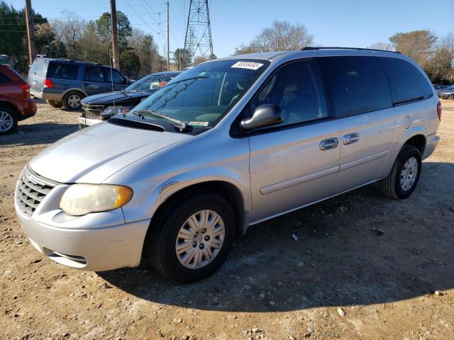 CHRYSLER TOWN & COU 2005 with VIN 2C4GP44R95R510127 - Photo from auction