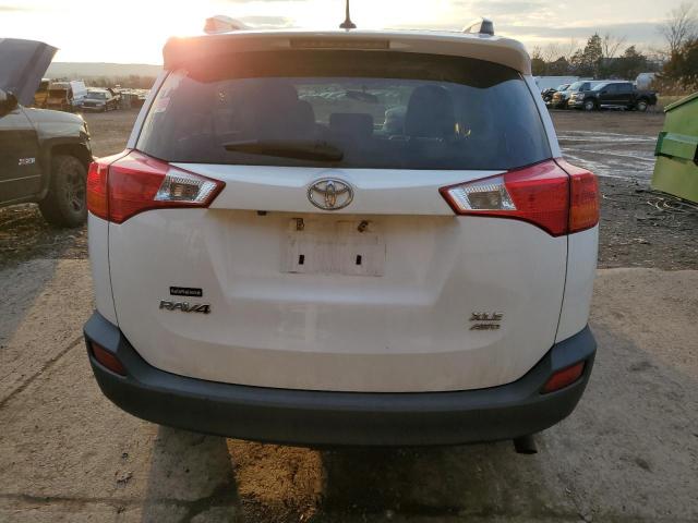 Photo 6 from auction – 2015 TOYOTA RAV4 XLE with VIN 2T3RFREV5FW267900