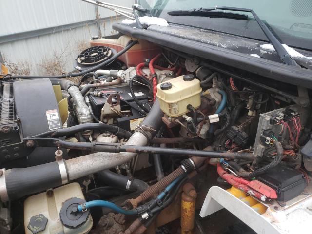 Photo 7 from auction – 2005 FREIGHTLINER CHASSIS B2 with VIN 4UZABRCT95CN51991