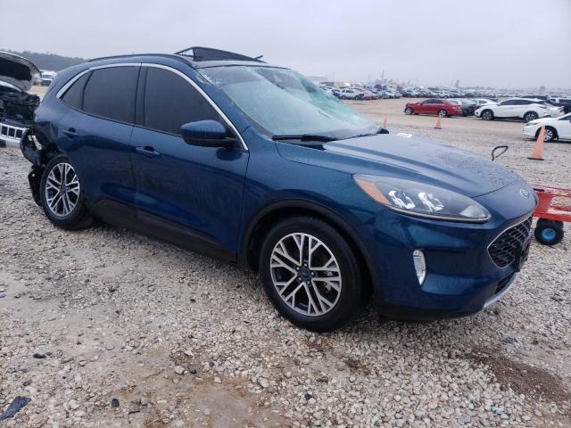 Photo 4 from auction – 2020 FORD ESCAPE SEL with VIN 1FMCU0H68LUB66284